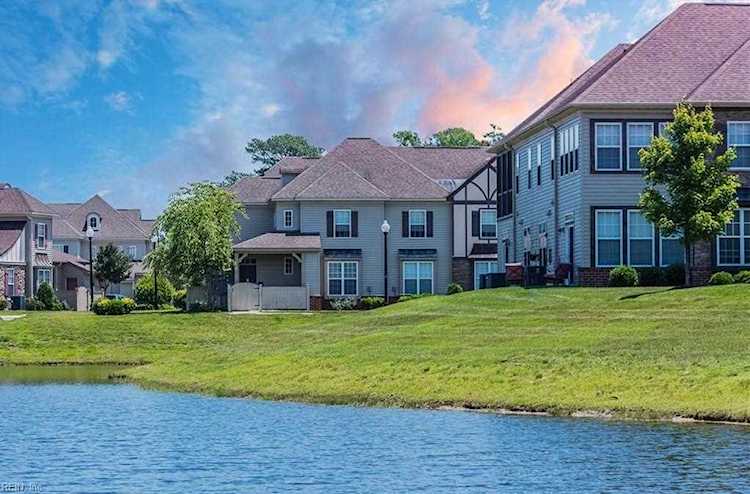 3207 Bridgewater Dr Carrollton, VA 23314