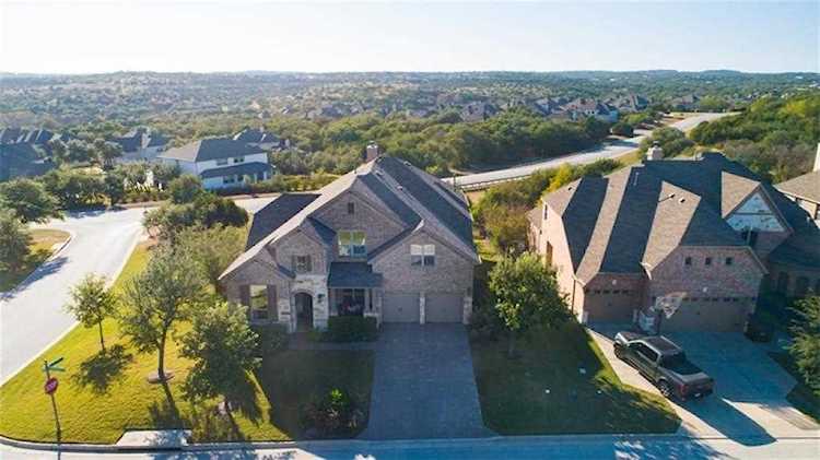 8812 Flycatcher CT Austin, TX 78738
