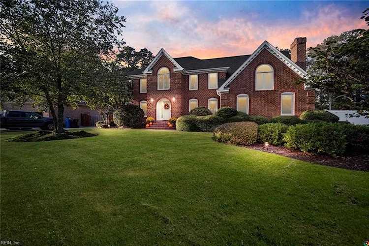 308 White Dogwood Dr Chesapeake, VA 23322