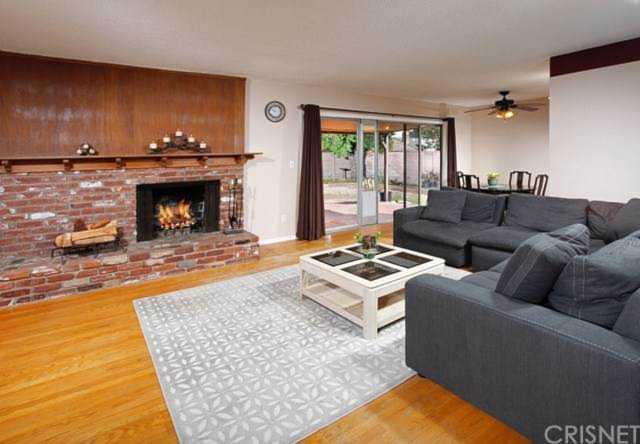 7766 Milwood Avenue Canoga Park, CA 91304