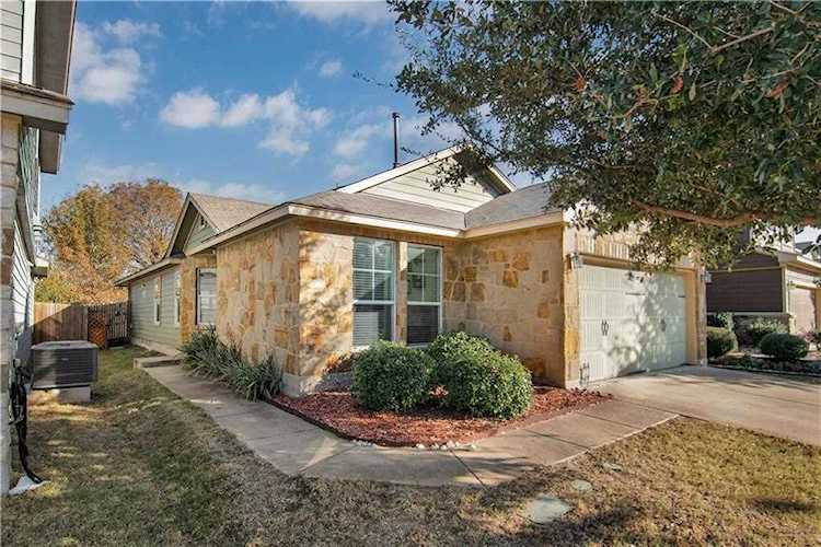 9325 Sweetgum DR #143 Austin, TX 78748