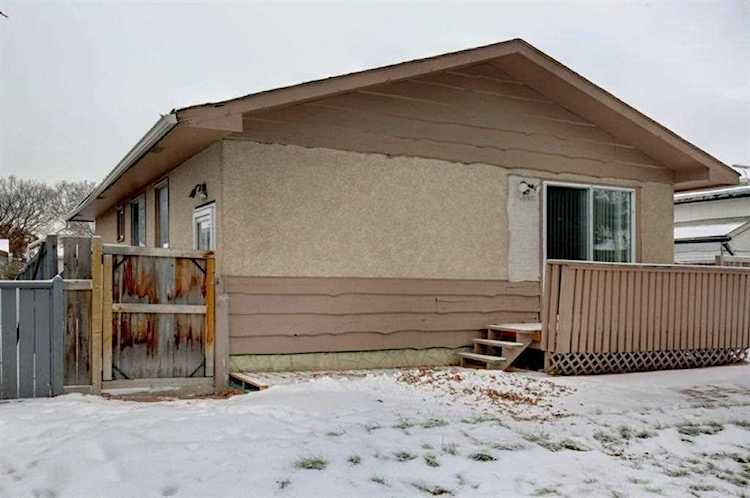 3050 30A St SE Calgary, AB T2B 0S7