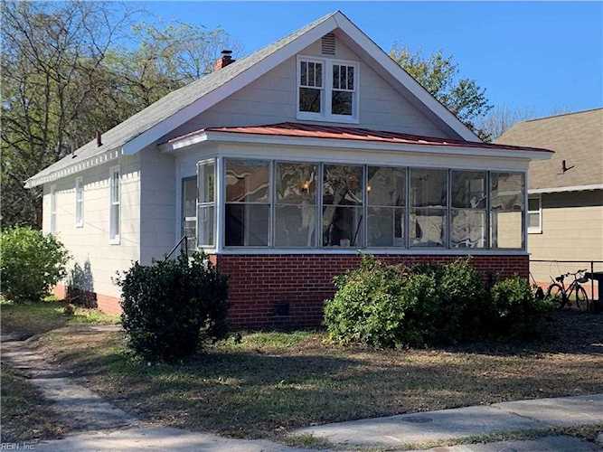 213 Clifton St Hampton, VA 23661