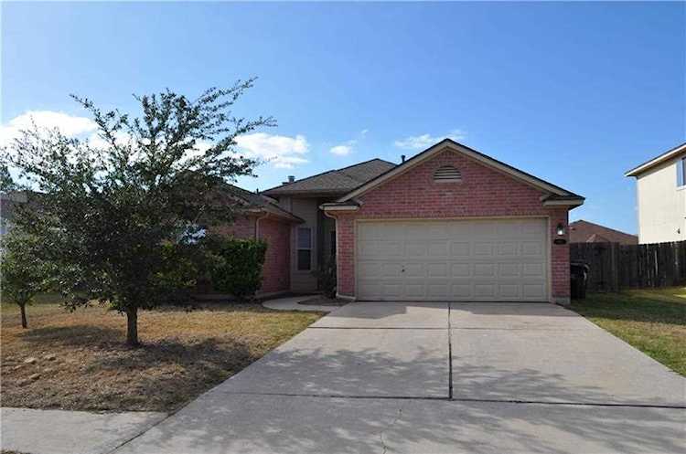 105 Musselman CT Hutto, TX 78634