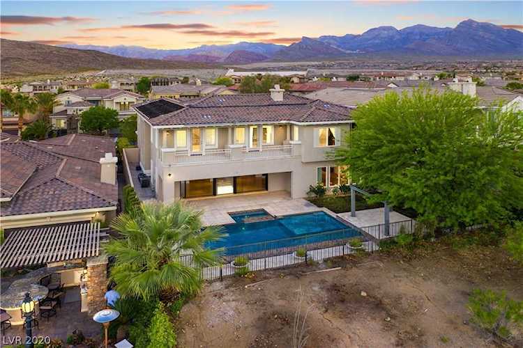 2104 Orchard Mist St Las Vegas, NV 89135