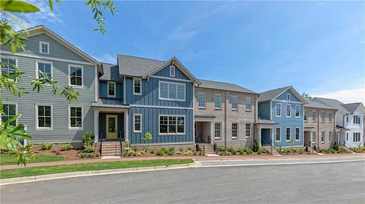 135 Maplewood Dr #4 Roswell, GA 30075