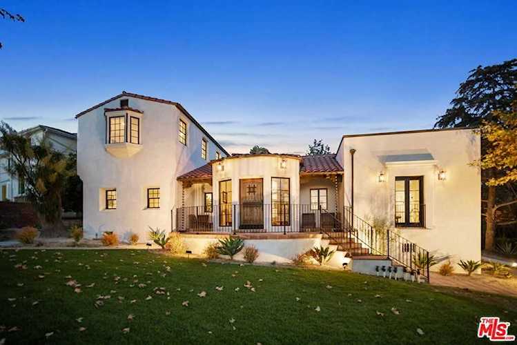 2400 N Commonwealth Avenue Los Angeles, CA 90027