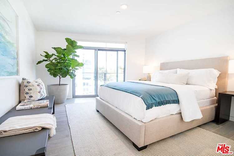 8600 Wilshire Boulevard #8 Beverly Hills, CA 90211