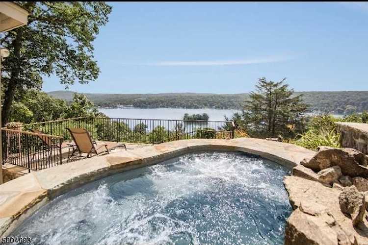 50 Crestwood Trl Sparta Twp., NJ 07871