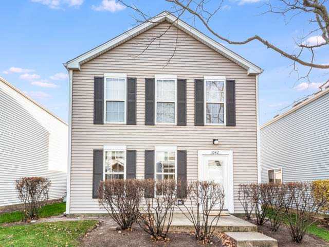 1042 Four Seasons Blvd Aurora, IL 60504