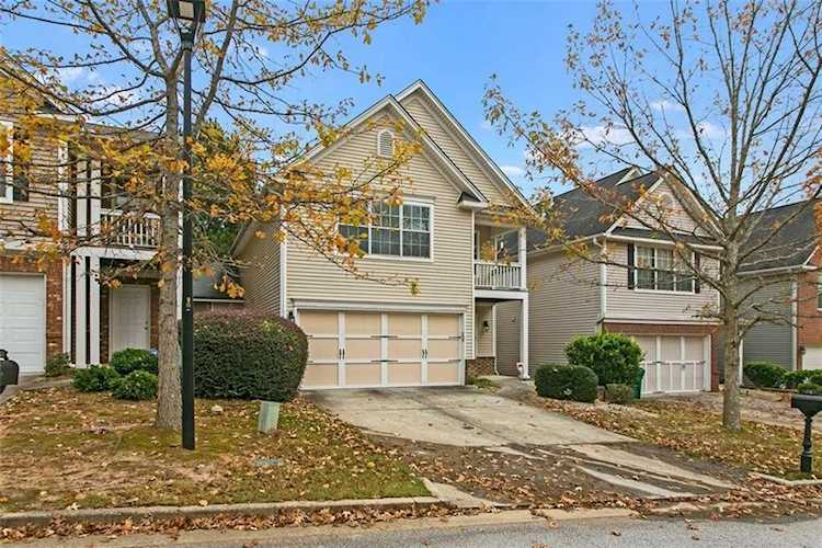 662 Lakes Circle Lithonia, GA 30058