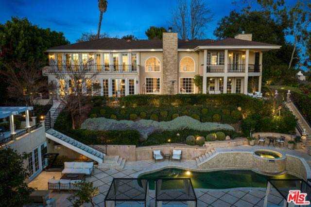 161 Ashdale Place Los Angeles, CA 90049
