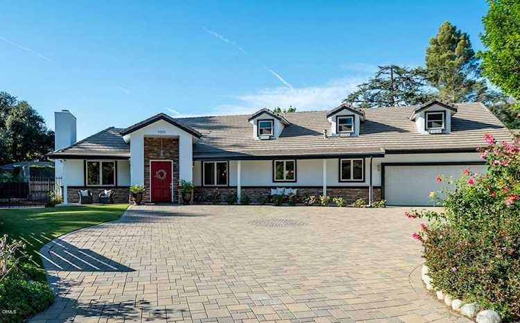 1951 Ravista Lane La Canada Flintridge, CA 91011