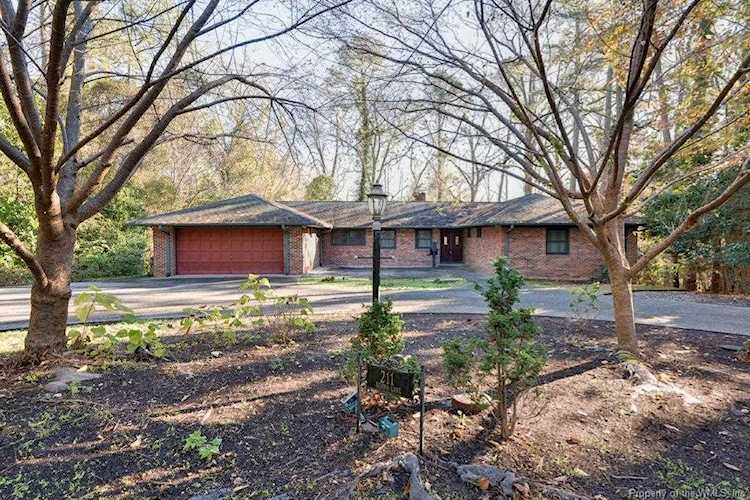 211 Burns Ln Williamsburg, VA 23185