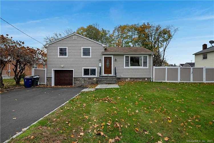 3323 Old Town Road Bridgeport, CT 06606