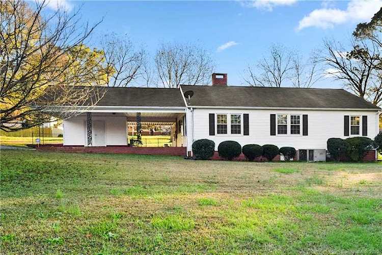 970 Confederate Ave Lancaster, SC 29720