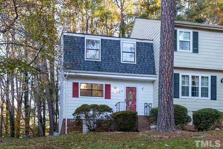 1310 Springlawn Court Raleigh, NC 27609