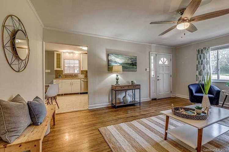 5033 Erickson Rd Charlotte, NC 28205
