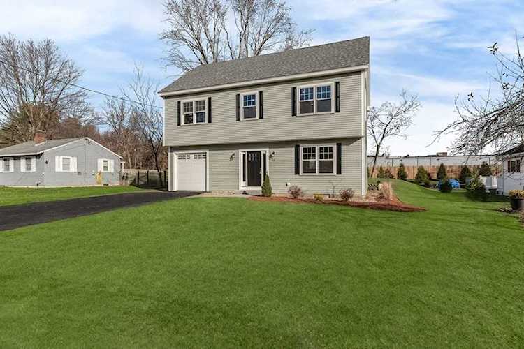 11 Burditt Road North Reading, MA 01864