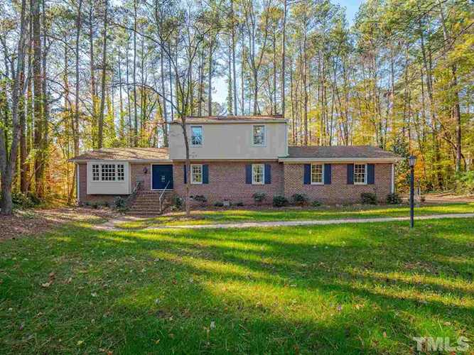 4604 Fernham Place Raleigh, NC 27612