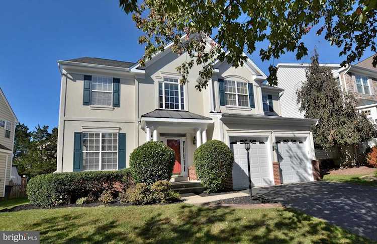 25465 Farmneck Ct Chantilly, VA 20152