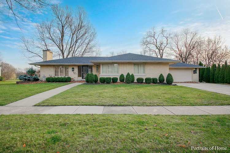 1212 James St Geneva, IL 60134