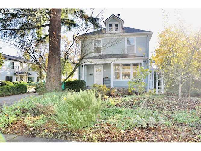 7966 SE Raymond St Portland, OR 97206