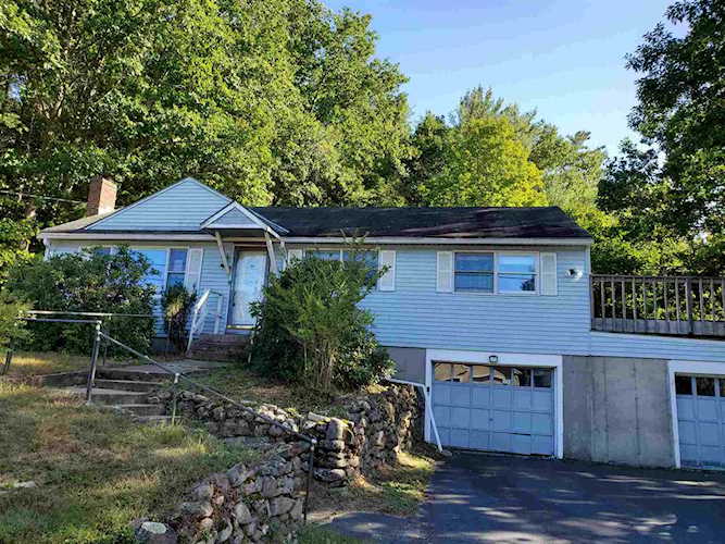 2 Jeannette St Franklin, NH 03235