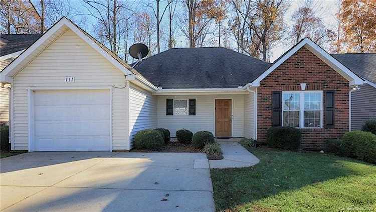 111 Keswick Ln Mooresville, NC 28117
