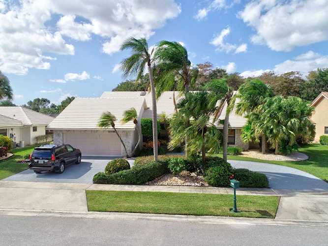 10595 Boca Woods Lane Boca Raton, FL 33428