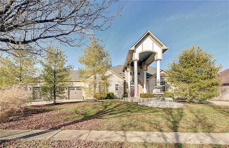 6896 Carters Grove Dr Noblesville, IN 46062