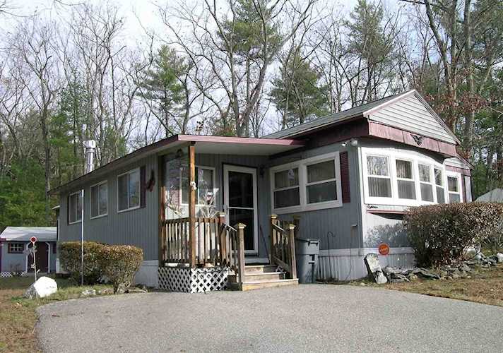 18 Greatstone Dr Nashua, NH 03063