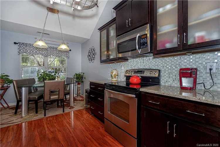 7908 Bristle Ln Charlotte, NC 28214