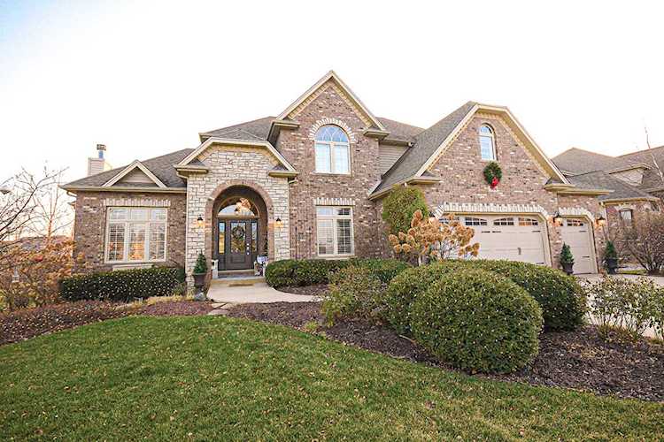 13016 Timber Wood Circle Plainfield, IL 60585