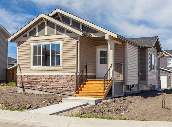 64 Willow St Cochrane, AB T4C 2S8
