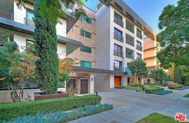 432 N Oakhurst Drive #102 Beverly Hills, CA 90210