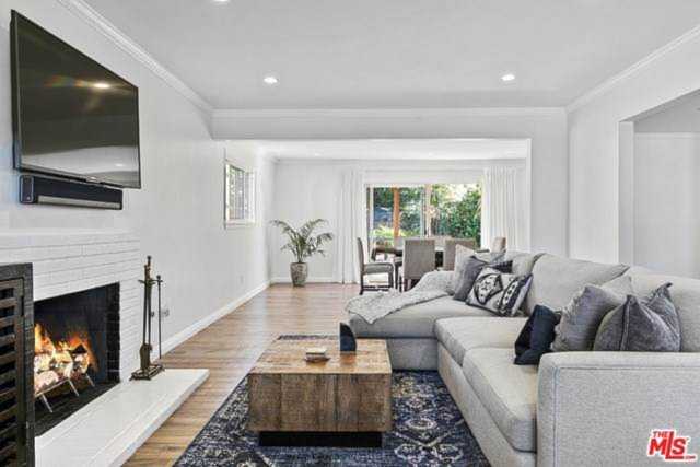 7740 Kentland Avenue West Hills, CA 91304