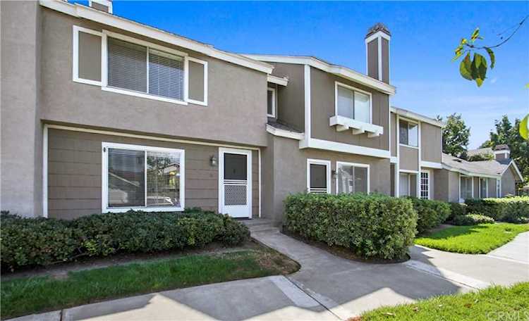 11 Eastmont #42 Irvine, CA 92604