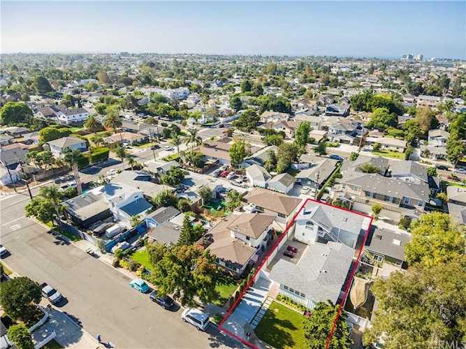 181 Costa Mesa Street Costa Mesa, CA 92627