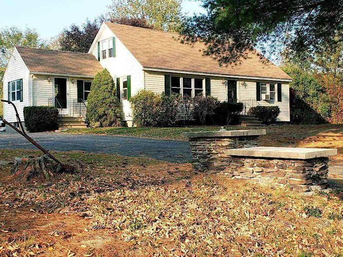 322 Rollins Rd Rollinsford, NH 03869