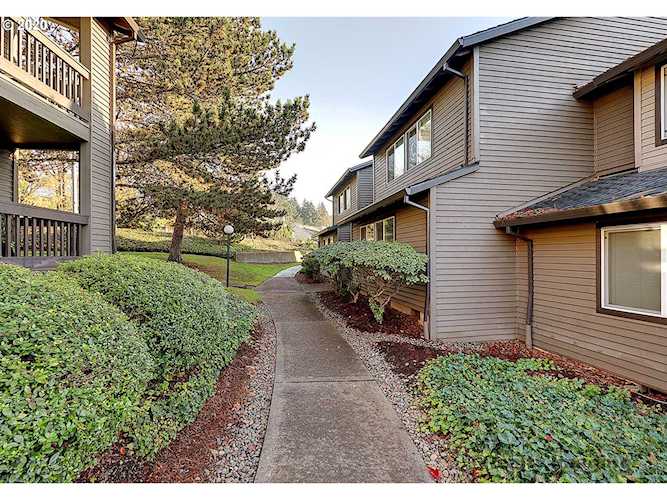 9570 SW 146th Ter #3 Beaverton, OR 97007