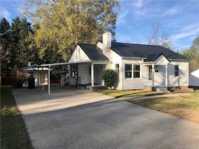 109 Sussex Ave Cherryville, NC 28021