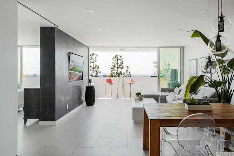 8787 Shoreham Drive #210 West Hollywood, CA 90069