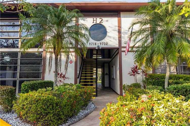 9718 S Belfort Cir #108 Tamarac, FL 33321