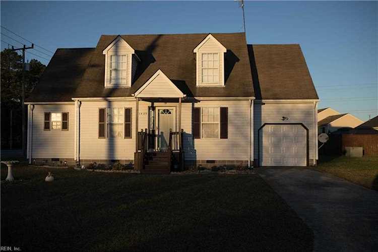 1429 Keaton Way Chesapeake, VA 23321