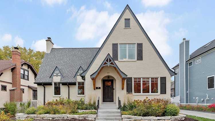 19 Drexel Ave La Grange, IL 60525