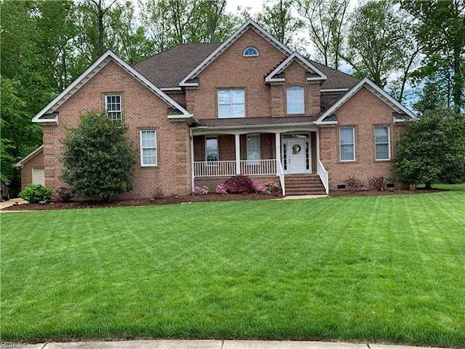 228 Avonlea Pointe Point Chesapeake, VA 23322