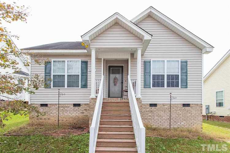 1237 Sweetgrass Street Knightdale, NC 27545