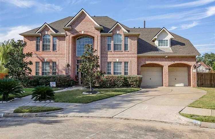 7106 Paige Ct Sugar Land, TX 77479