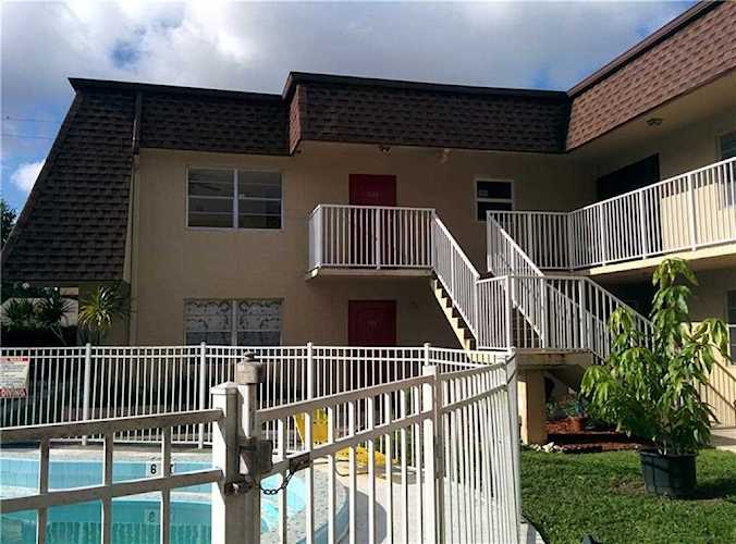 4524 SW 54th St #601W Fort Lauderdale, FL 33314